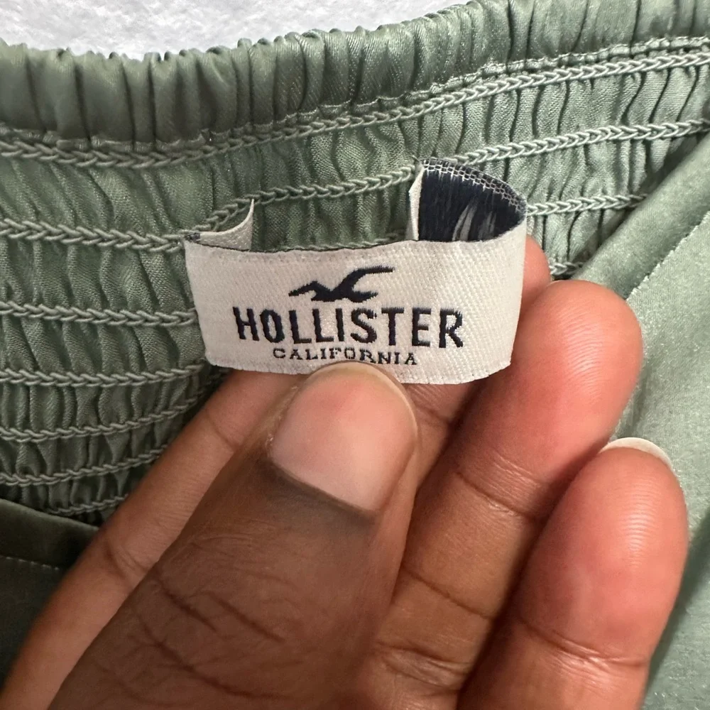 Hollister Sage Green Satin Top - Picture 3 of 7